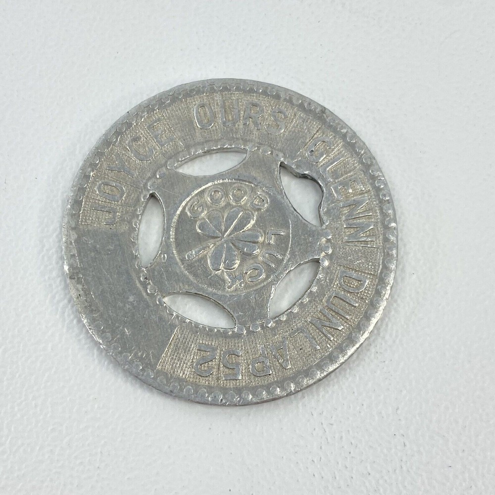 VTG 1960s 1.25" Silvertone Aluminum GOOD LUCK‎ TOKEN Jouce Ours Glenn Dunlap